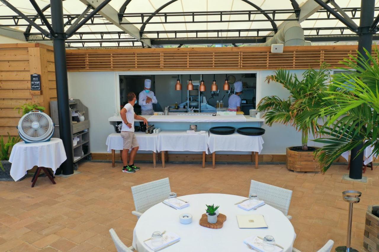 马塞尔湾海滩度假酒店 Anse Marcel 外观 照片