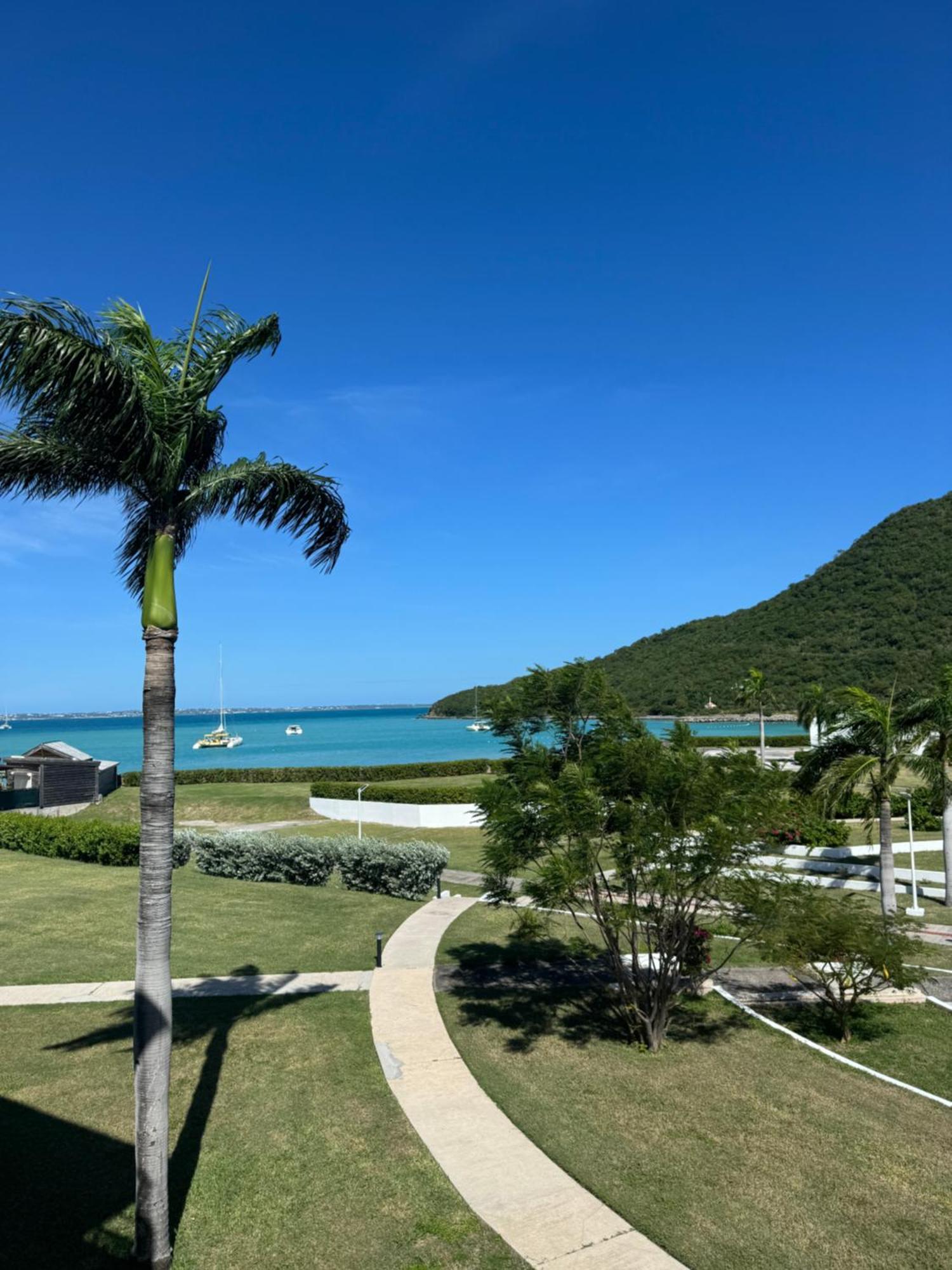 马塞尔湾海滩度假酒店 Anse Marcel 外观 照片